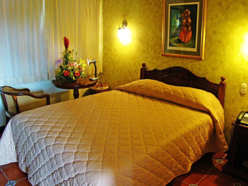 Hotel Colonnade Nicaragua Managua Habitación foto